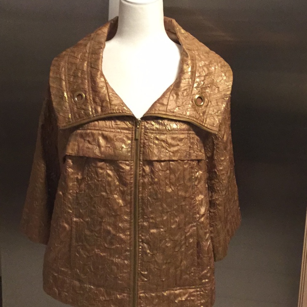 NWOT Gold on Gold 3/4 Sleeve Zipper Jacket.
